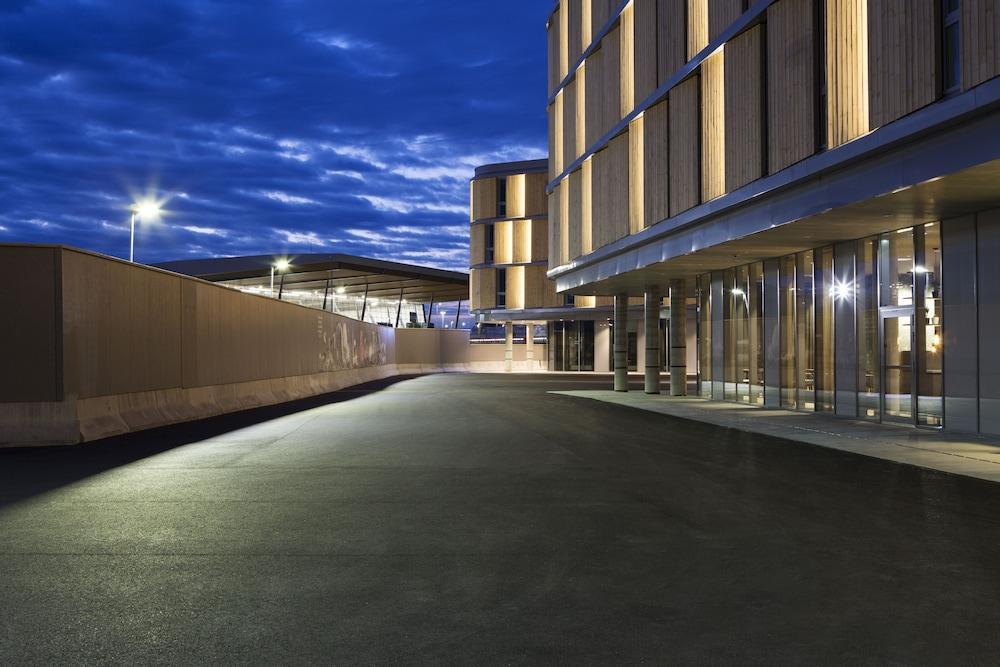 Comfort Hotel Bergen Airport Blomsterdalen Exterior photo